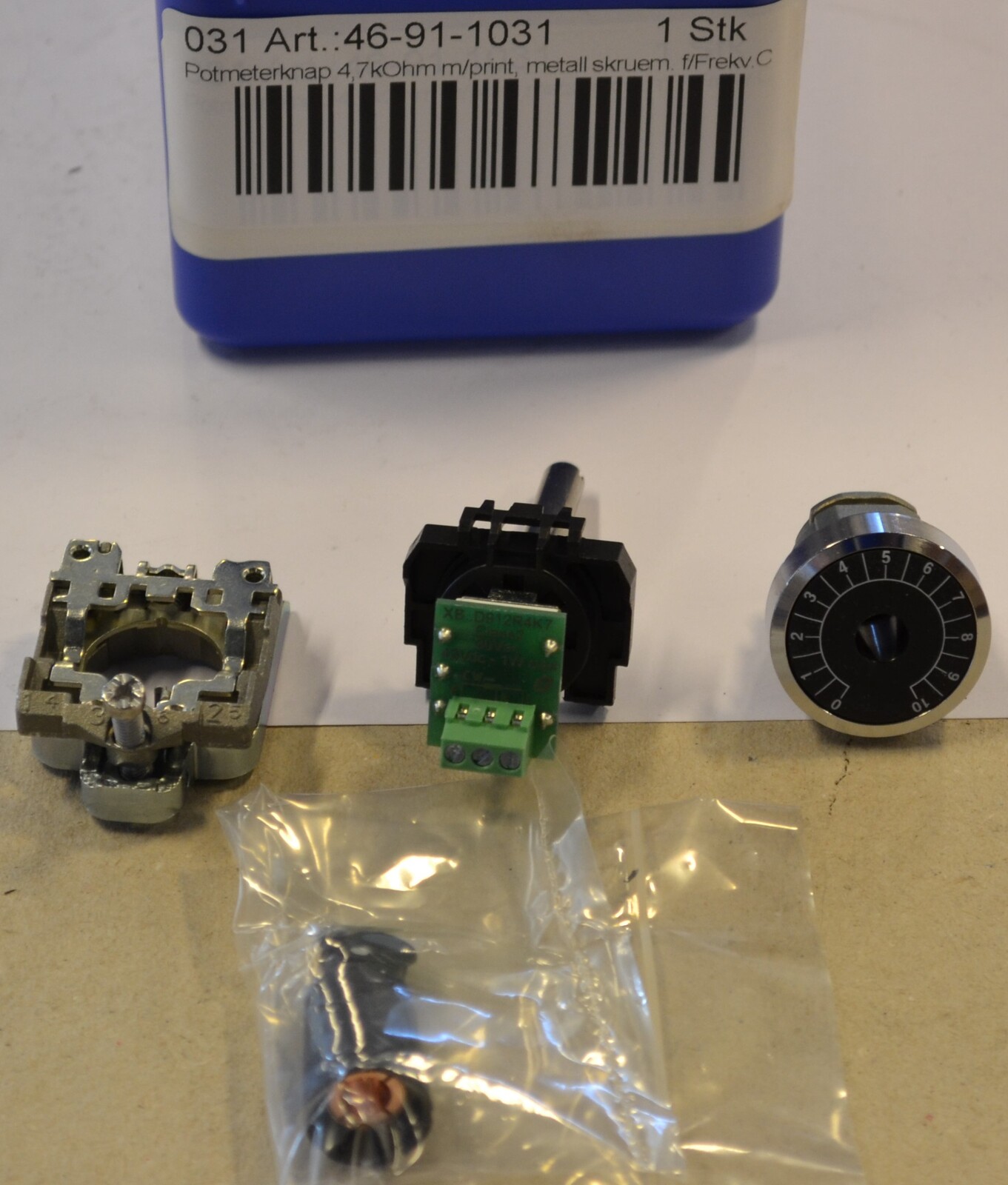 Button 4,7kOhm potmeter f/Frekv.O. cpl